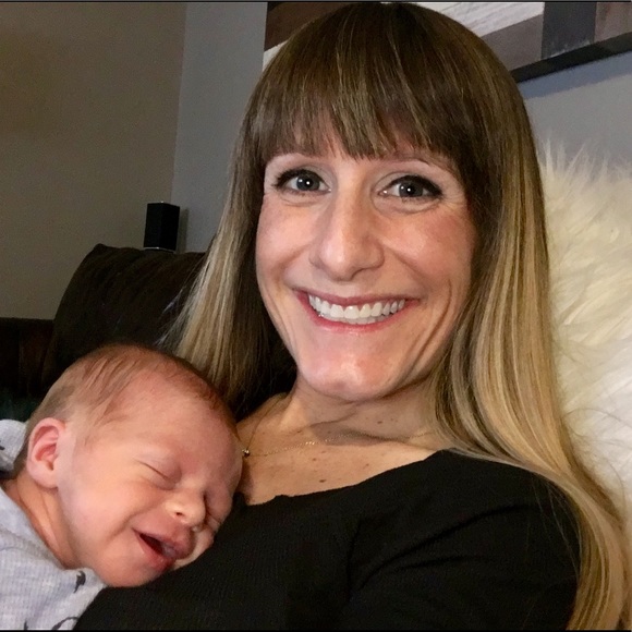 Meet your Posher, Mandy (+ Kyle, Violet, and Tux) - Picture 6 of 8